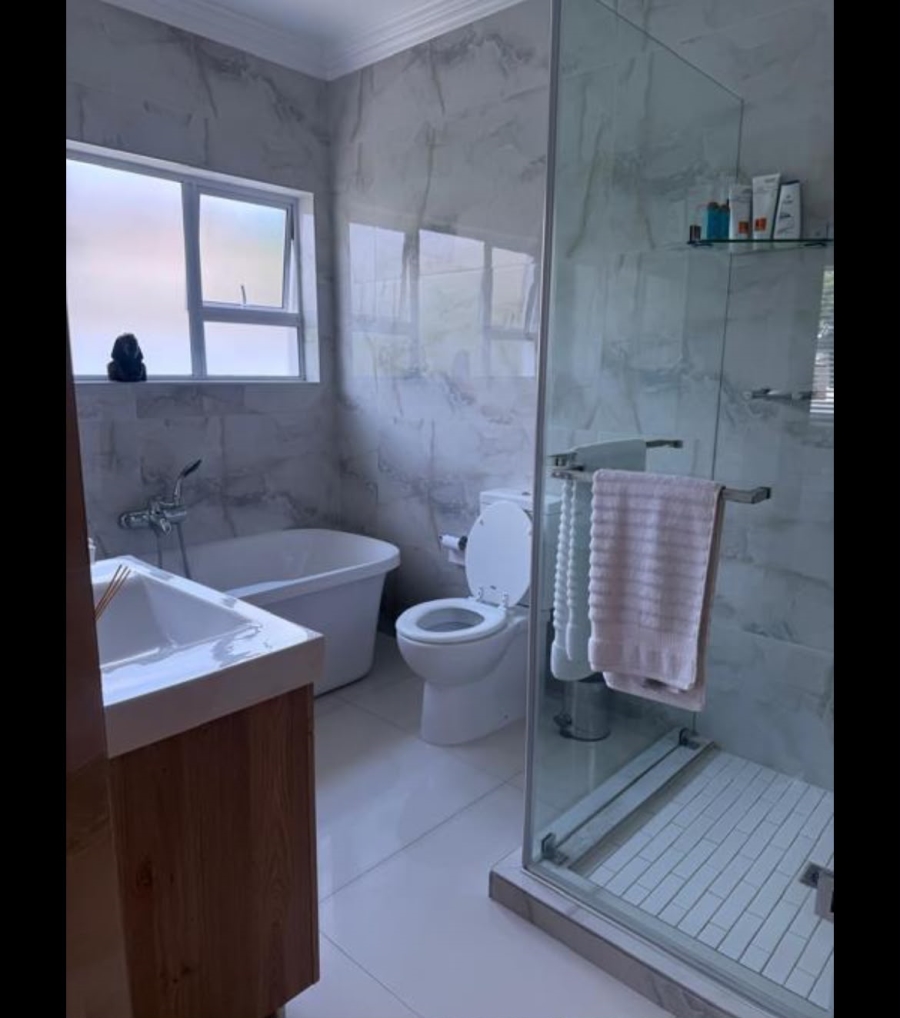 To Let 4 Bedroom Property for Rent in Bryanston Gauteng