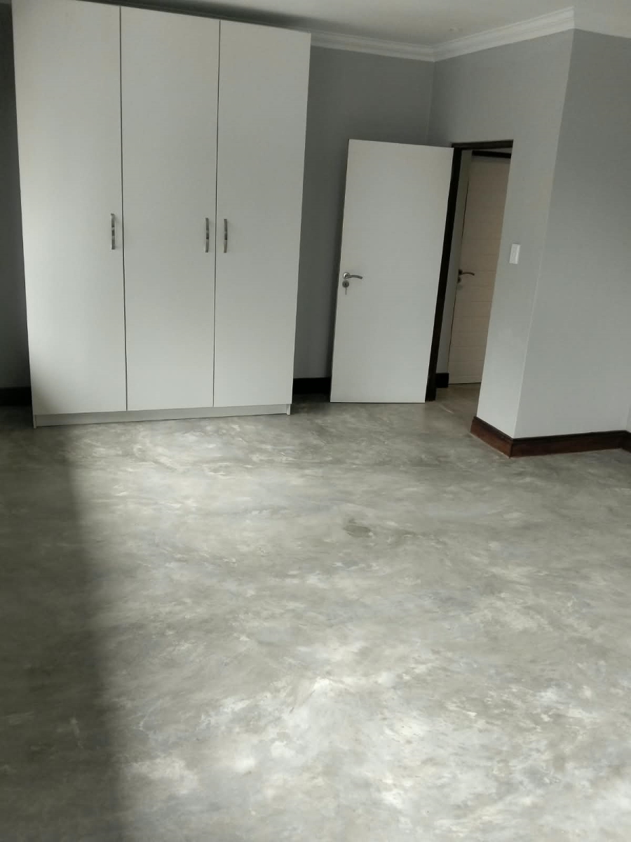To Let 2 Bedroom Property for Rent in Constantia Kloof Gauteng