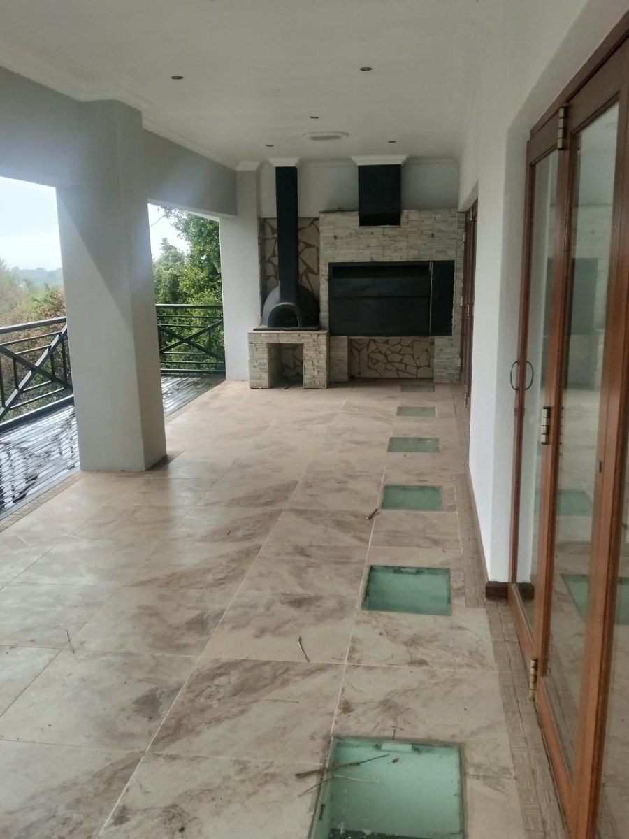 To Let 2 Bedroom Property for Rent in Constantia Kloof Gauteng