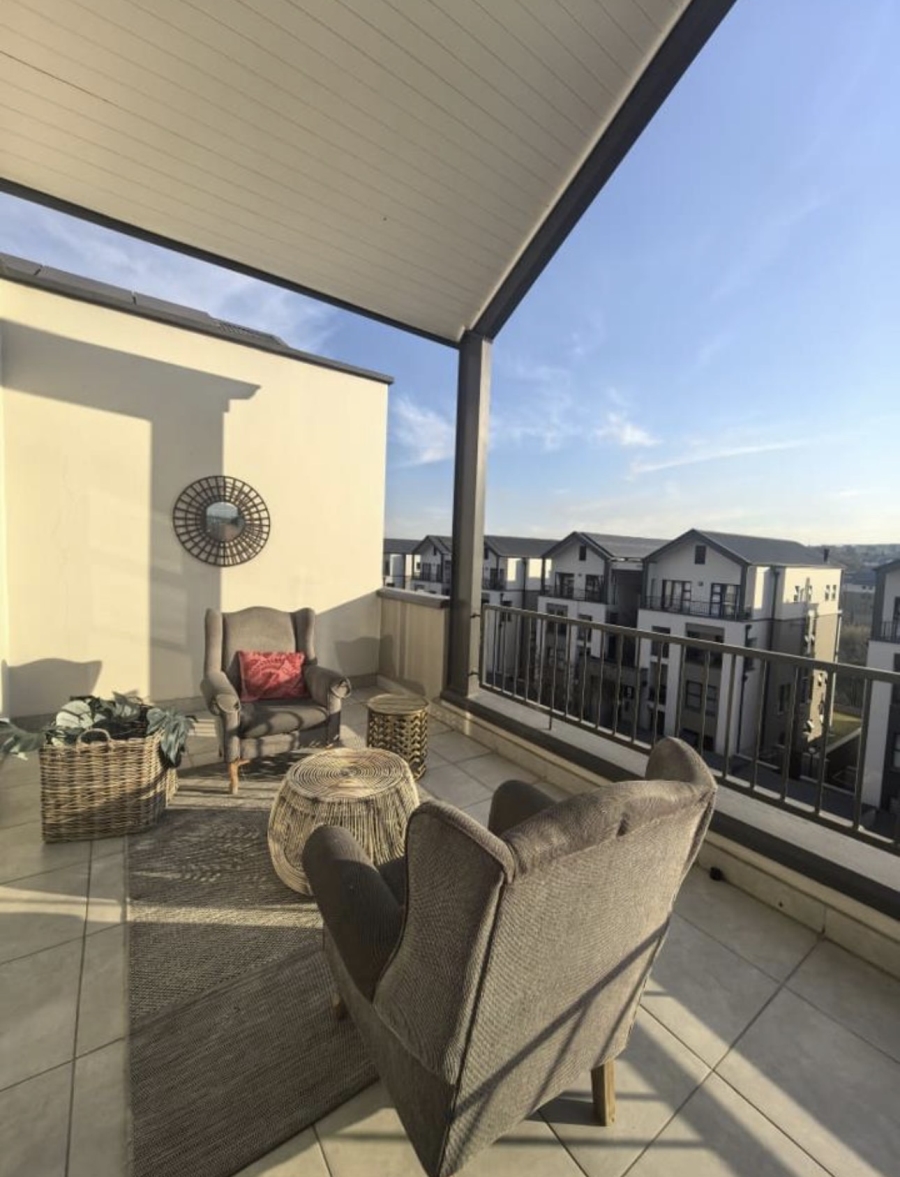 To Let 2 Bedroom Property for Rent in Waterfall Gauteng