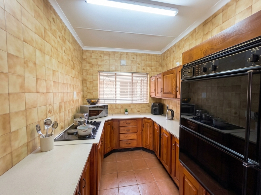 To Let 3 Bedroom Property for Rent in Vanderbijlpark CW 3 Gauteng