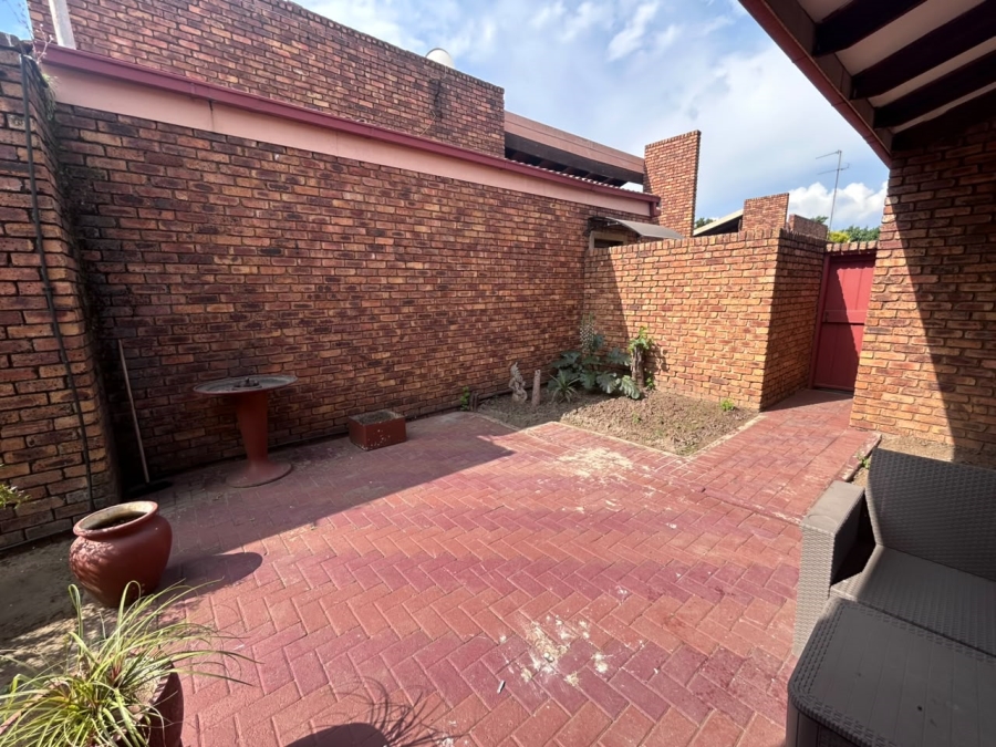 To Let 3 Bedroom Property for Rent in Vanderbijlpark CW 3 Gauteng