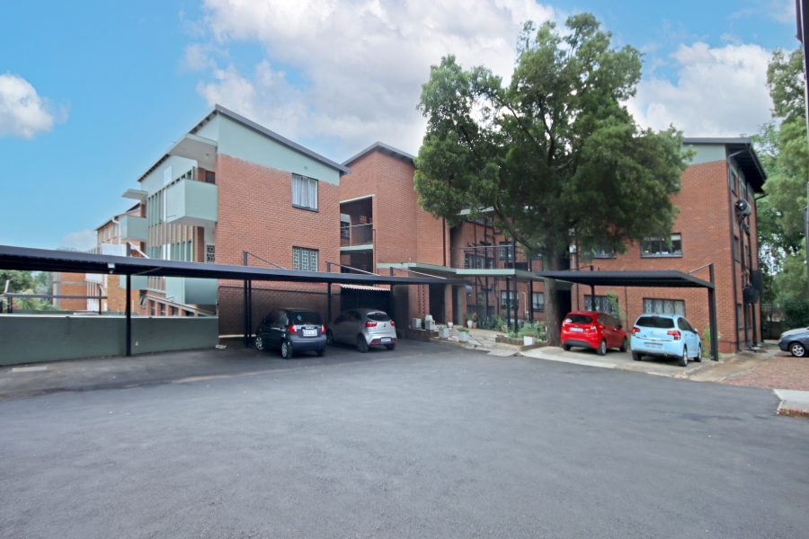 2 Bedroom Property for Sale in Robindale Gauteng