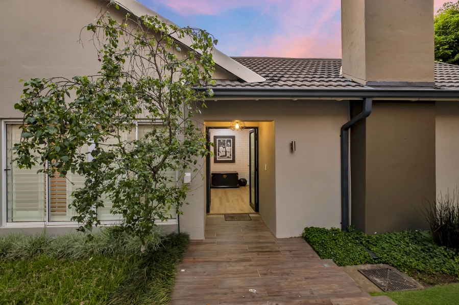4 Bedroom Property for Sale in Morningside Manor Gauteng