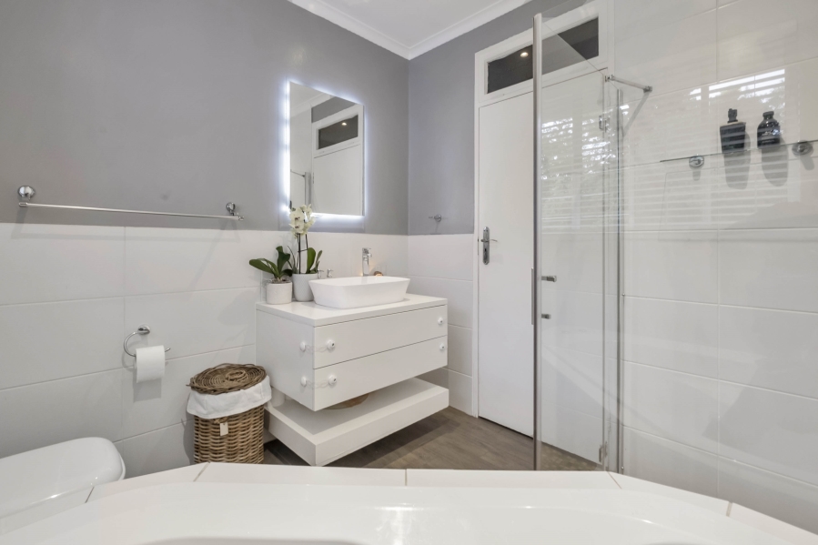 4 Bedroom Property for Sale in Morningside Manor Gauteng