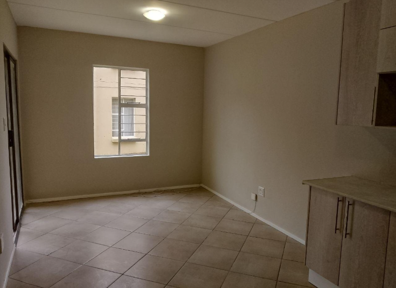 2 Bedroom Property for Sale in Albertsdal Gauteng