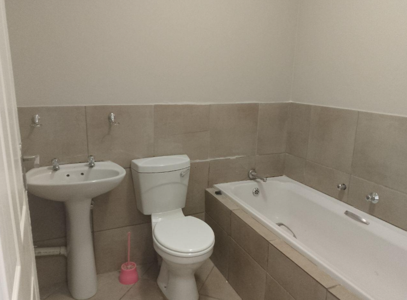 2 Bedroom Property for Sale in Albertsdal Gauteng