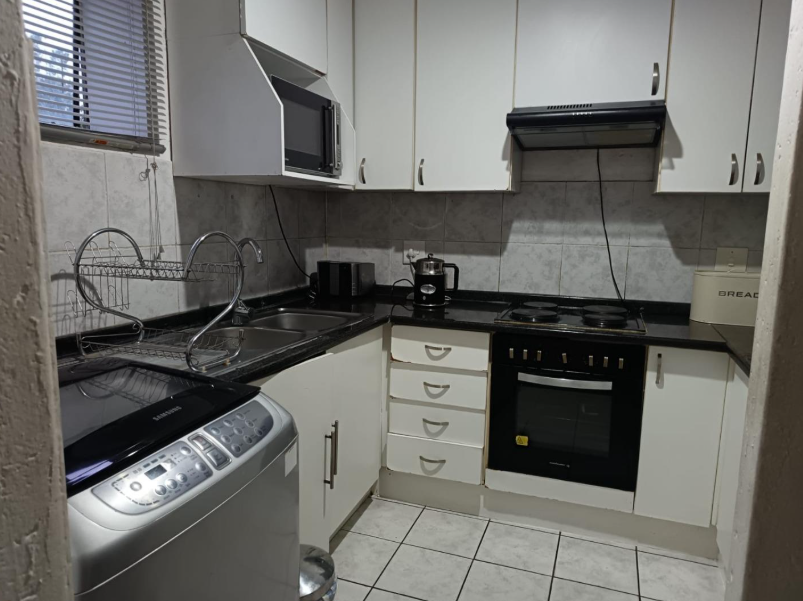 2 Bedroom Property for Sale in Mulbarton Gauteng