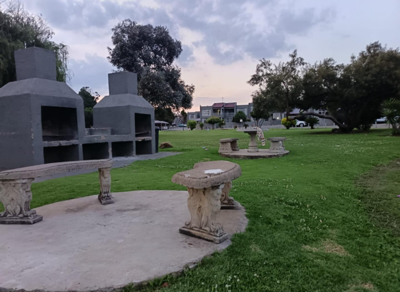 2 Bedroom Property for Sale in Mulbarton Gauteng