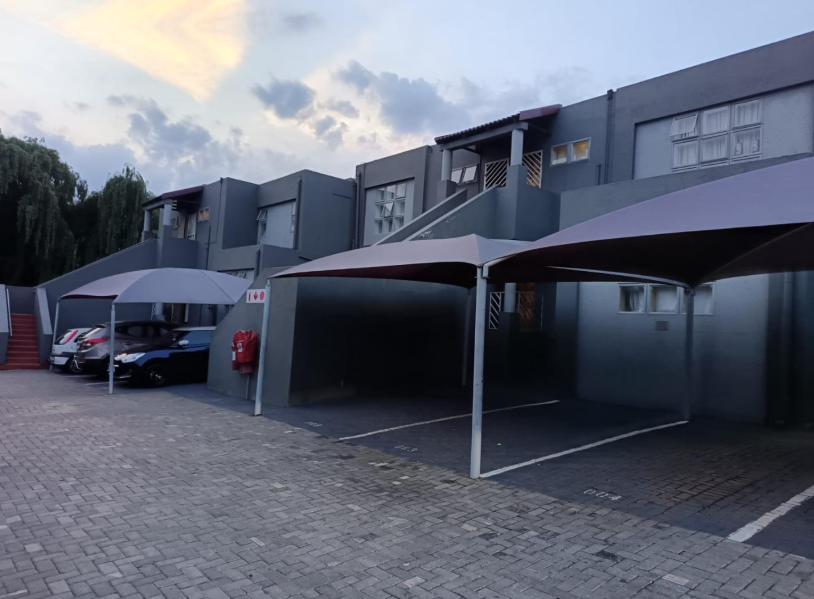2 Bedroom Property for Sale in Mulbarton Gauteng