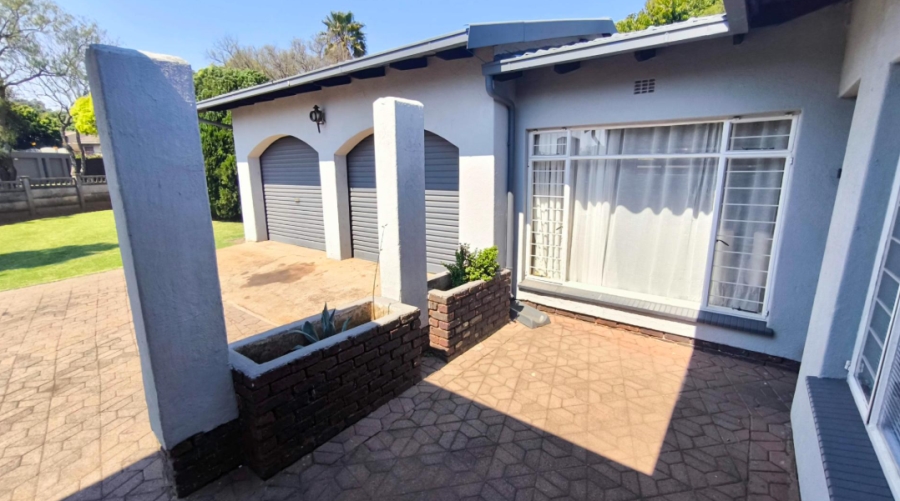 3 Bedroom Property for Sale in Brackenhurst Gauteng