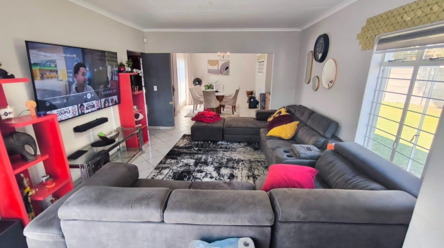 3 Bedroom Property for Sale in Brackenhurst Gauteng