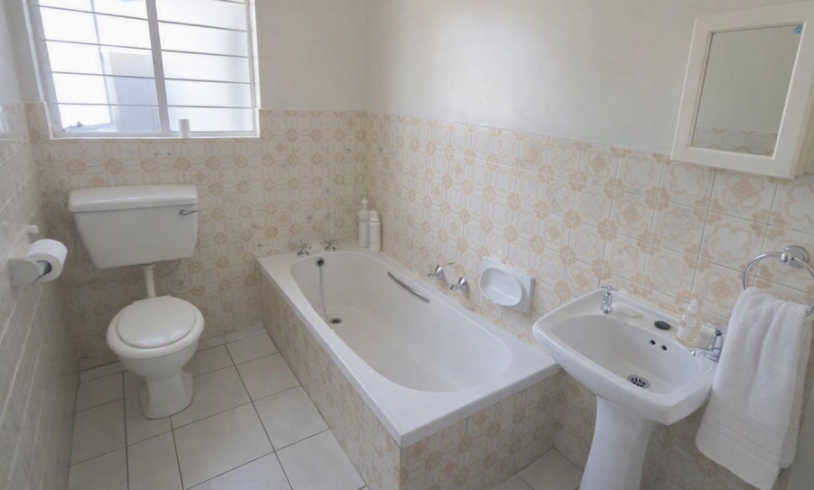 3 Bedroom Property for Sale in Brackenhurst Gauteng