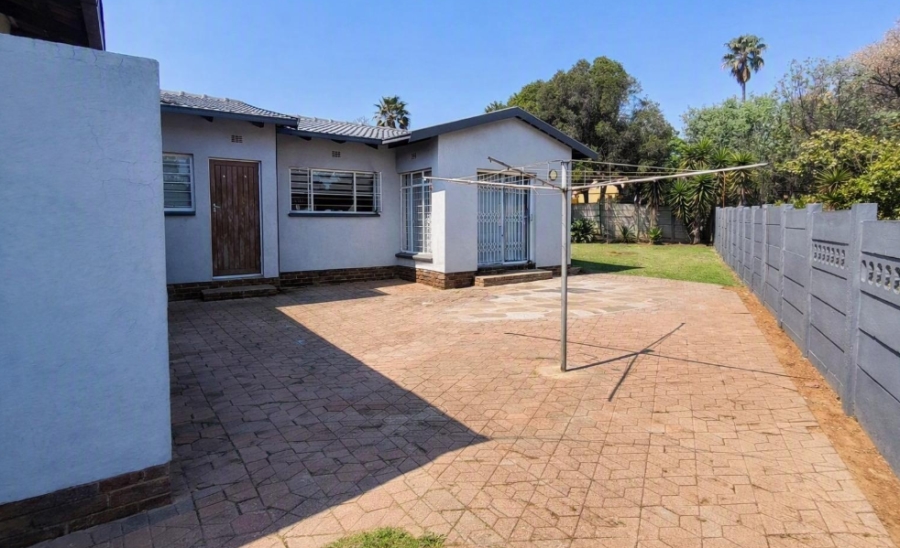 3 Bedroom Property for Sale in Brackenhurst Gauteng