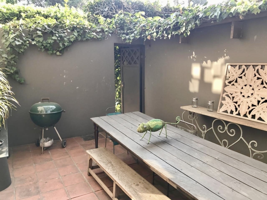 To Let 2 Bedroom Property for Rent in Westcliff Gauteng