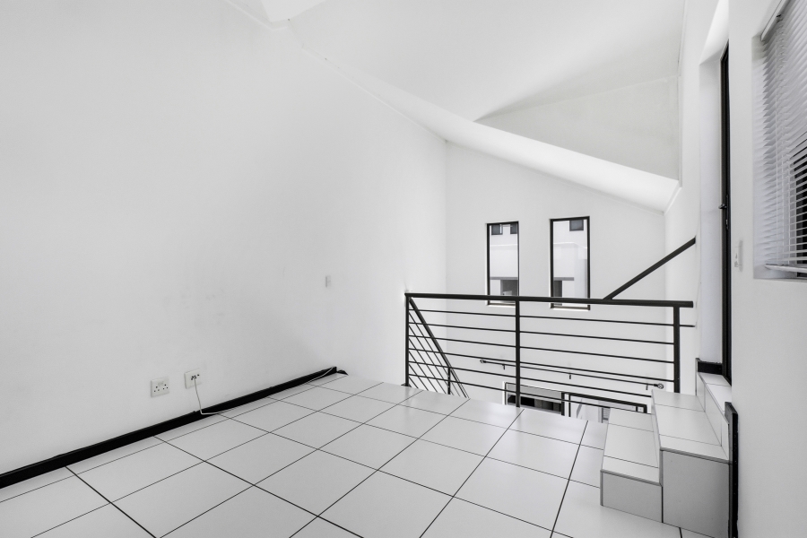 1 Bedroom Property for Sale in Sunninghill Gauteng