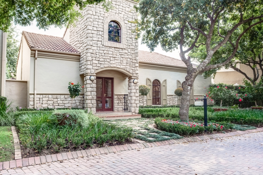 To Let 2 Bedroom Property for Rent in Lonehill Gauteng