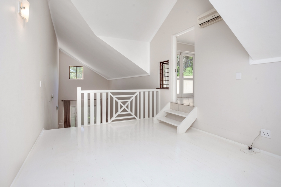 To Let 2 Bedroom Property for Rent in Lonehill Gauteng