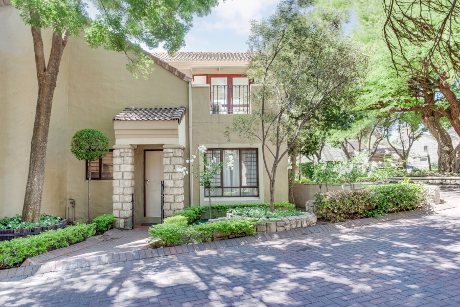 To Let 2 Bedroom Property for Rent in Lonehill Gauteng