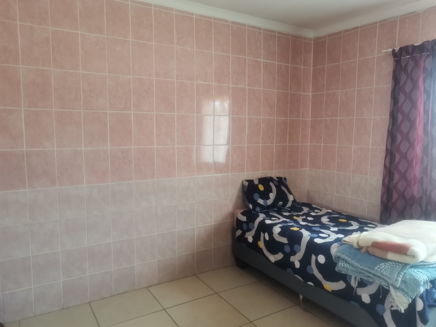 4 Bedroom Property for Sale in Geluksdal Gauteng