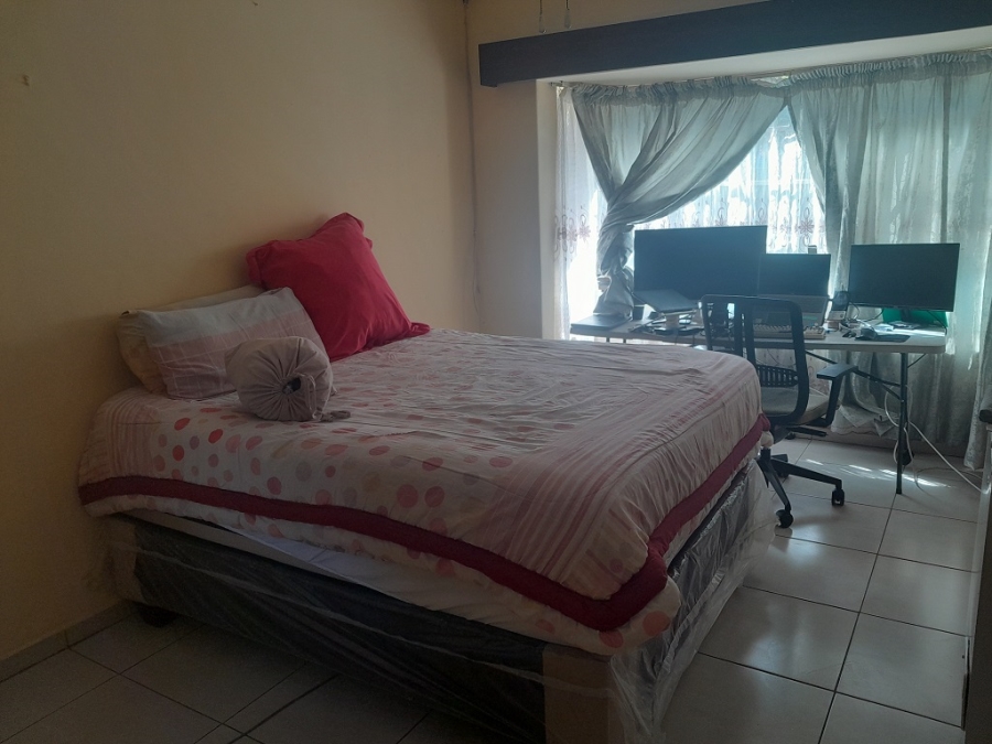 To Let 3 Bedroom Property for Rent in Brackenhurst Gauteng
