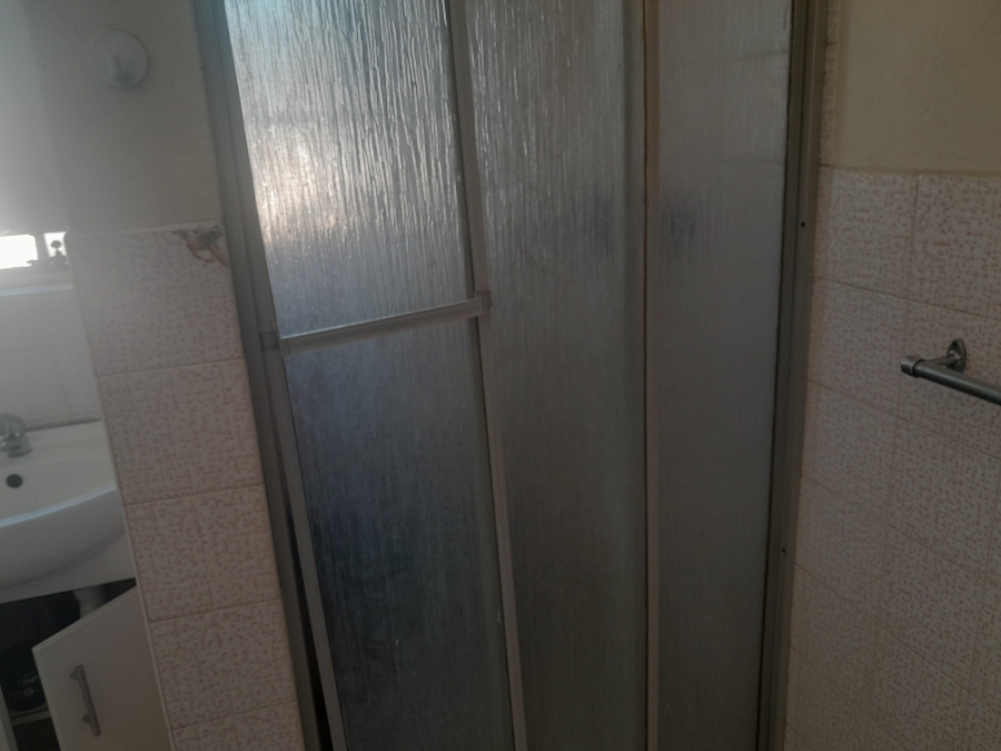 To Let 3 Bedroom Property for Rent in Brackenhurst Gauteng
