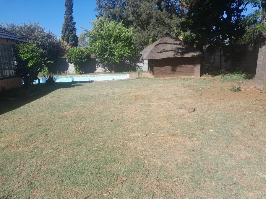To Let 3 Bedroom Property for Rent in Brackenhurst Gauteng