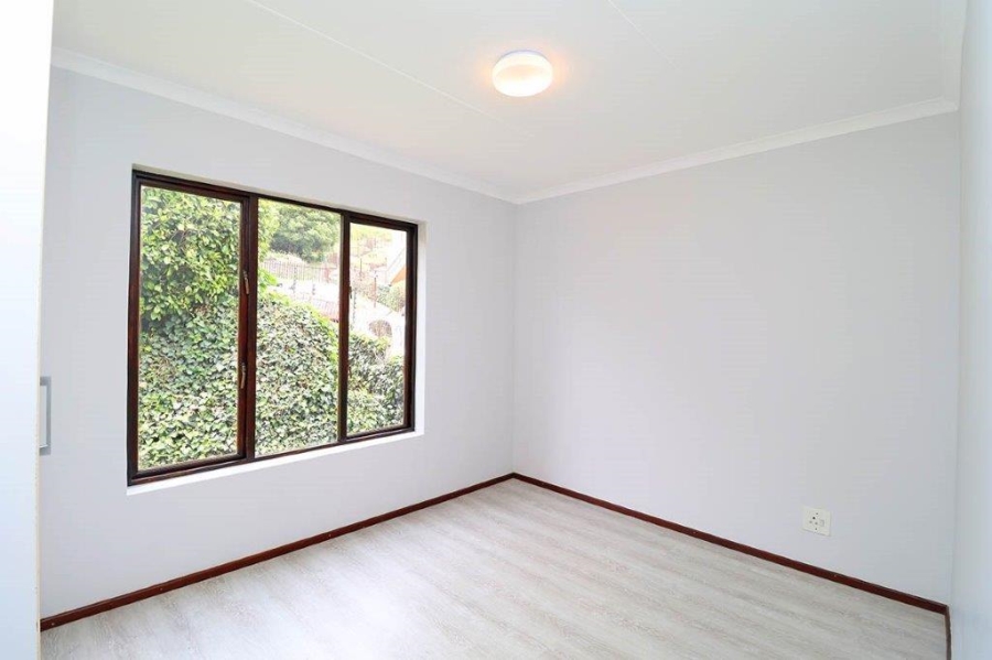 2 Bedroom Property for Sale in Sunnyrock Gauteng