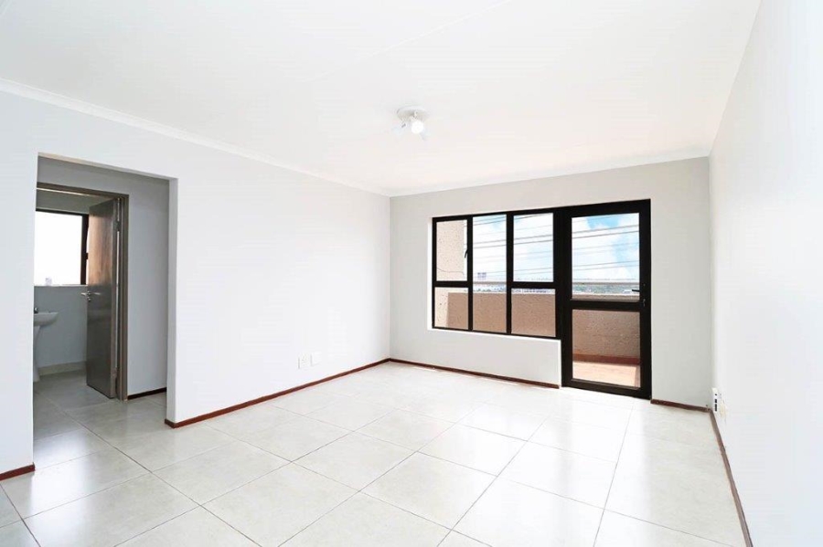 2 Bedroom Property for Sale in Sunnyrock Gauteng