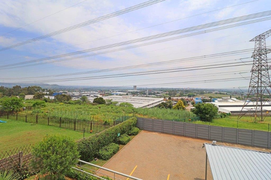 2 Bedroom Property for Sale in Sunnyrock Gauteng