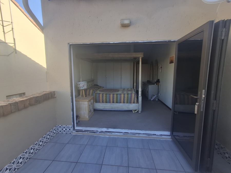 To Let 3 Bedroom Property for Rent in Dowerglen Ext 4 Gauteng