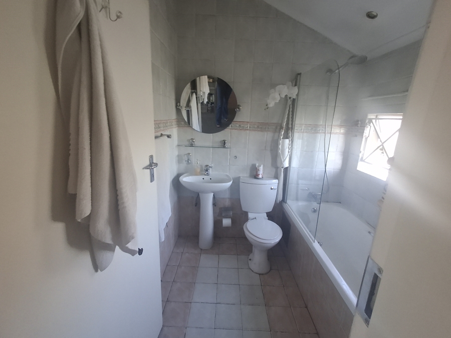 To Let 3 Bedroom Property for Rent in Dowerglen Ext 4 Gauteng