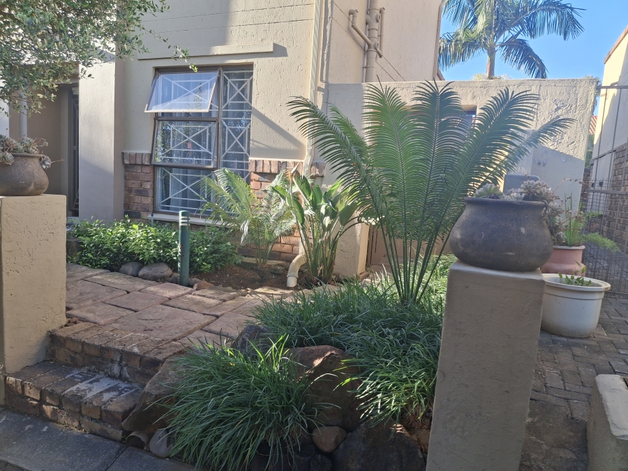 To Let 3 Bedroom Property for Rent in Dowerglen Ext 4 Gauteng