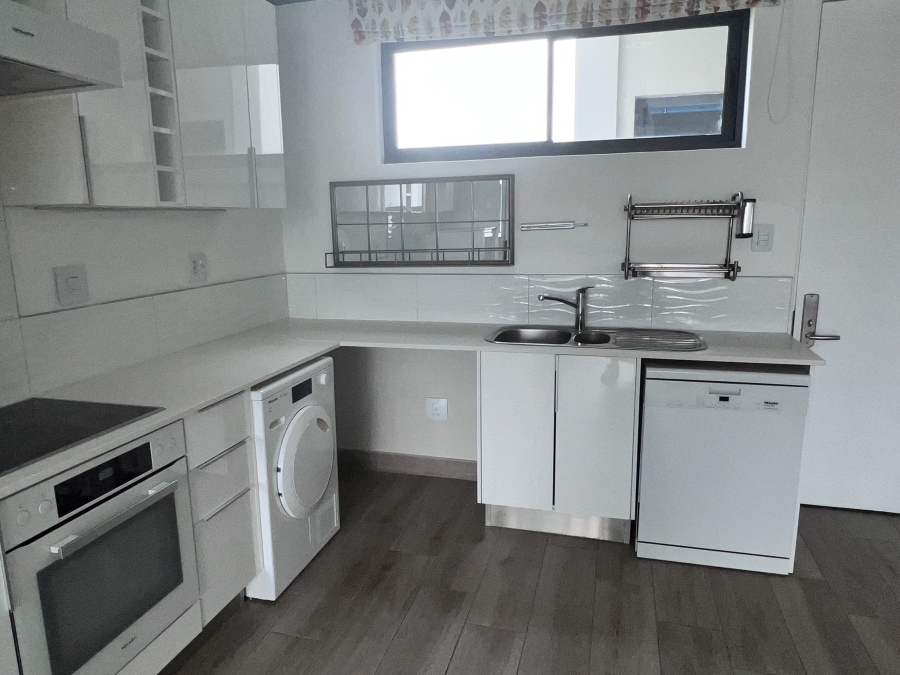 2 Bedroom Property for Sale in Ashlea Gardens Gauteng