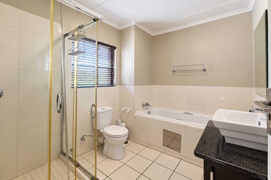 3 Bedroom Property for Sale in Noordwyk Gauteng
