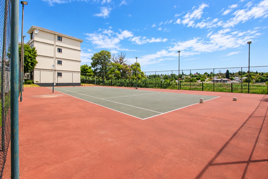 3 Bedroom Property for Sale in Noordwyk Gauteng