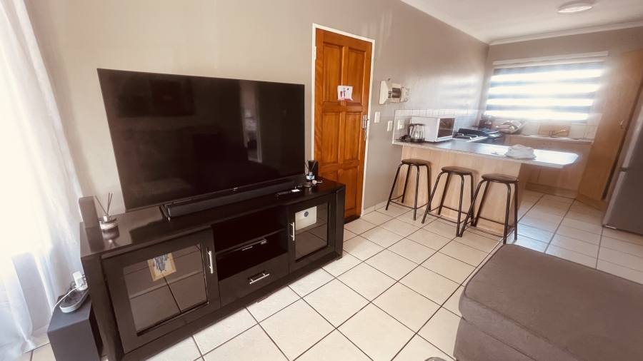2 Bedroom Property for Sale in Noordwyk Gauteng