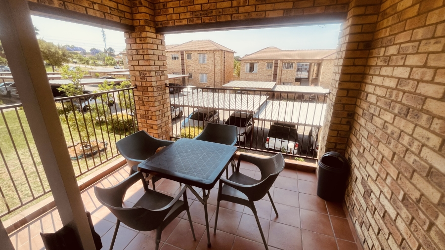 2 Bedroom Property for Sale in Noordwyk Gauteng