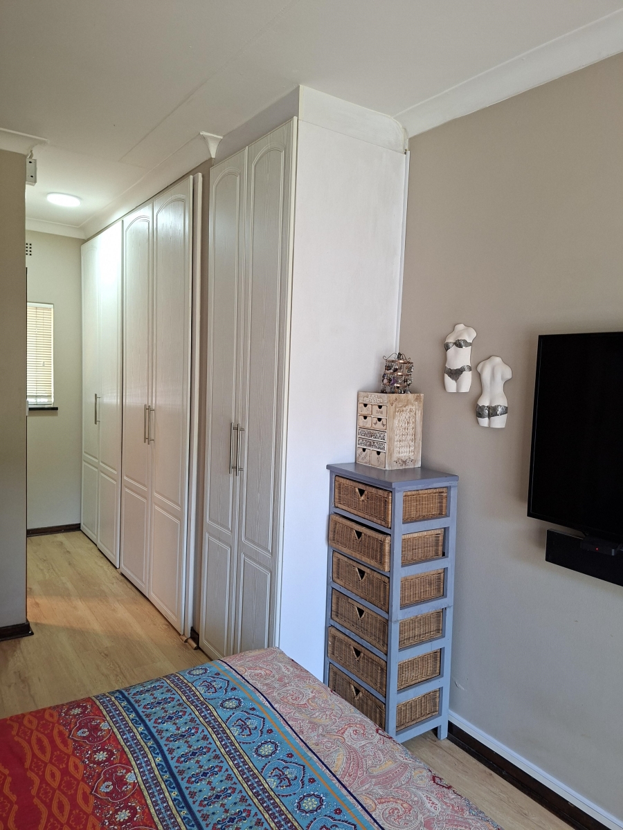 3 Bedroom Property for Sale in Highway Gardens Gauteng