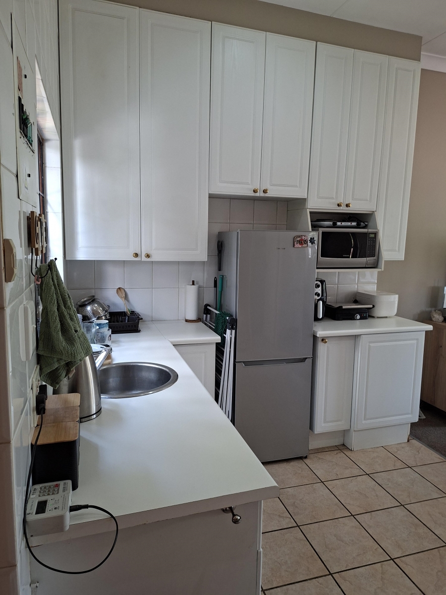 3 Bedroom Property for Sale in Highway Gardens Gauteng