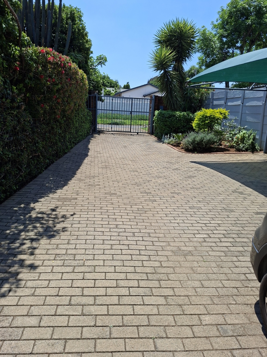 3 Bedroom Property for Sale in Highway Gardens Gauteng