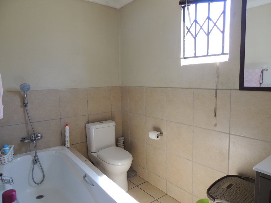 2 Bedroom Property for Sale in South Hills Gauteng