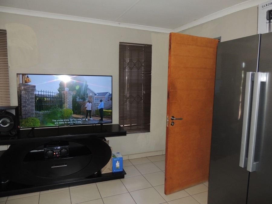 2 Bedroom Property for Sale in South Hills Gauteng