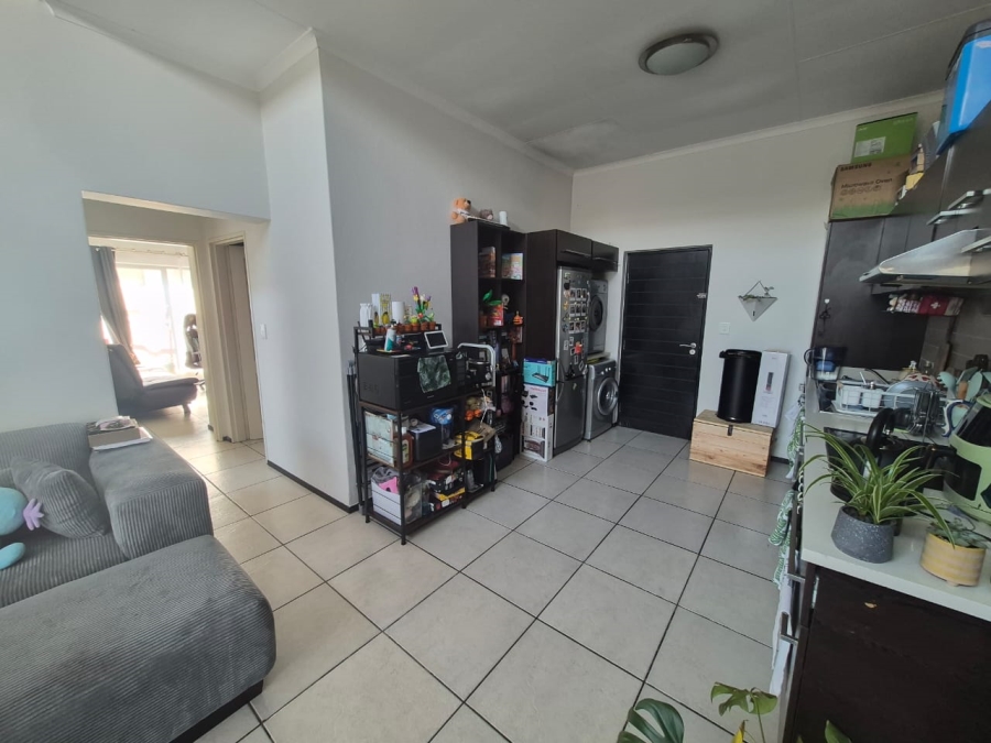 To Let 2 Bedroom Property for Rent in Greenstone Hill Gauteng