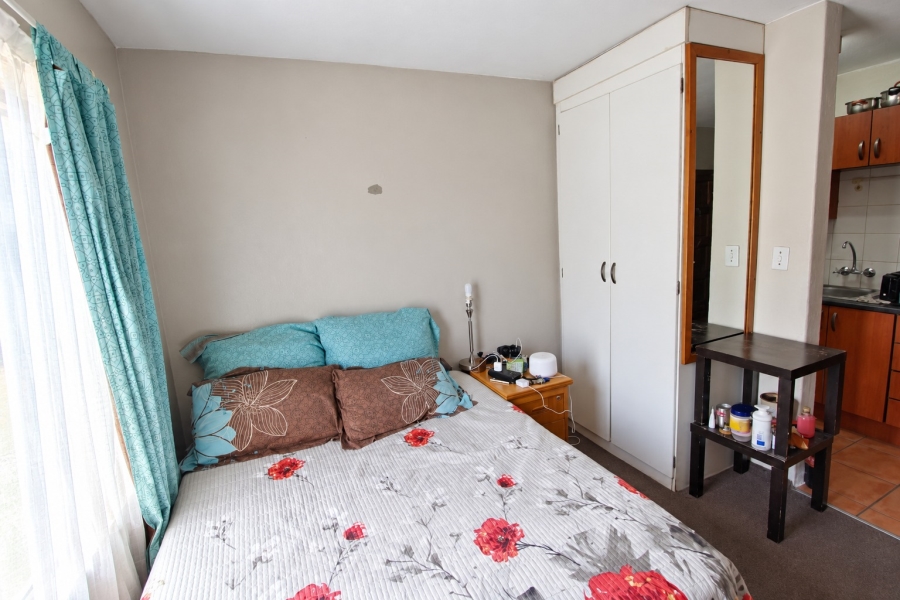 1 Bedroom Property for Sale in Riviera Gauteng