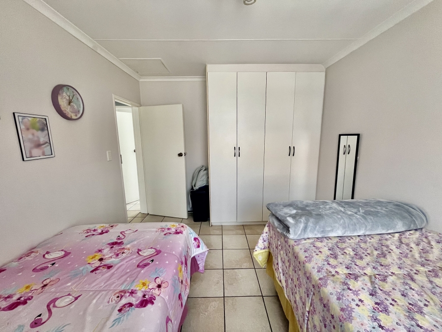 2 Bedroom Property for Sale in Bardene Gauteng
