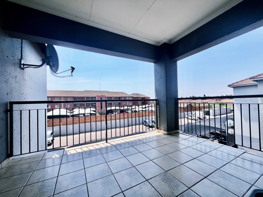 2 Bedroom Property for Sale in Bardene Gauteng