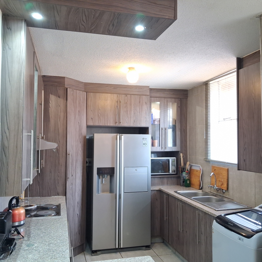 3 Bedroom Property for Sale in Sunnyside Gauteng