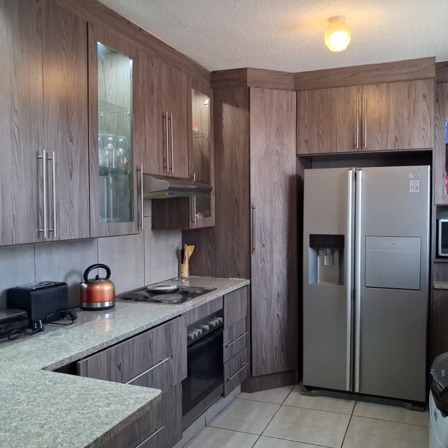 3 Bedroom Property for Sale in Sunnyside Gauteng