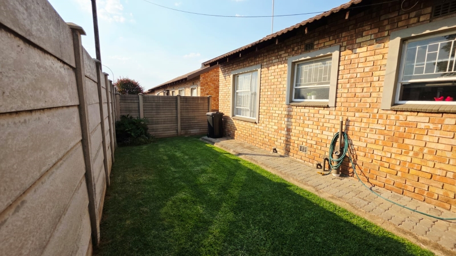 2 Bedroom Property for Sale in Riversdale Gauteng